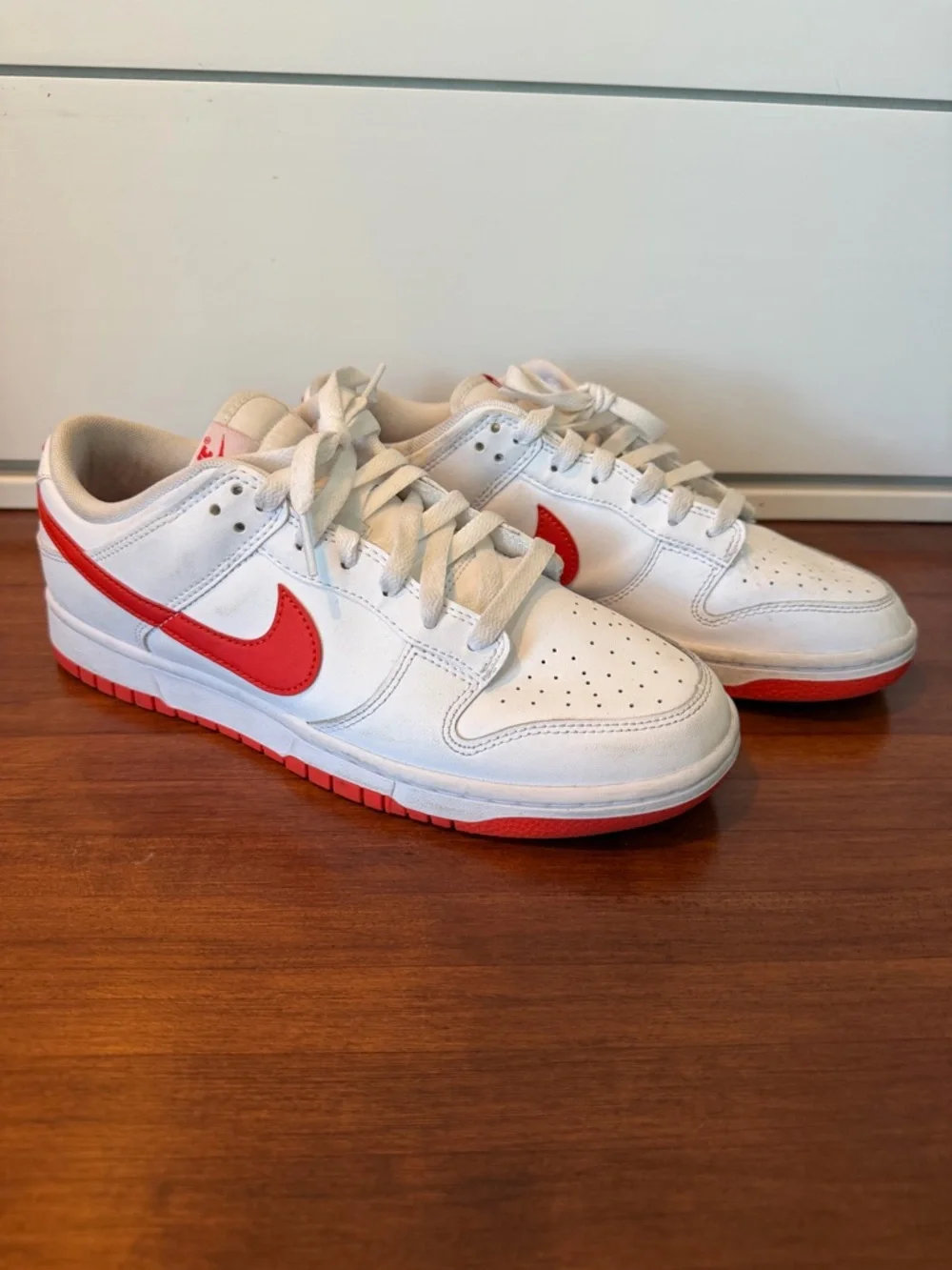 Nike Men’s Dunk Low Retro leather sneakers